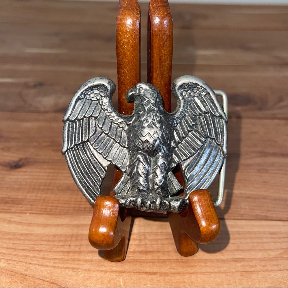 VTG Avon Majestic Patriotic American Eagle Wings Spread Metal Belt Buckle Biker